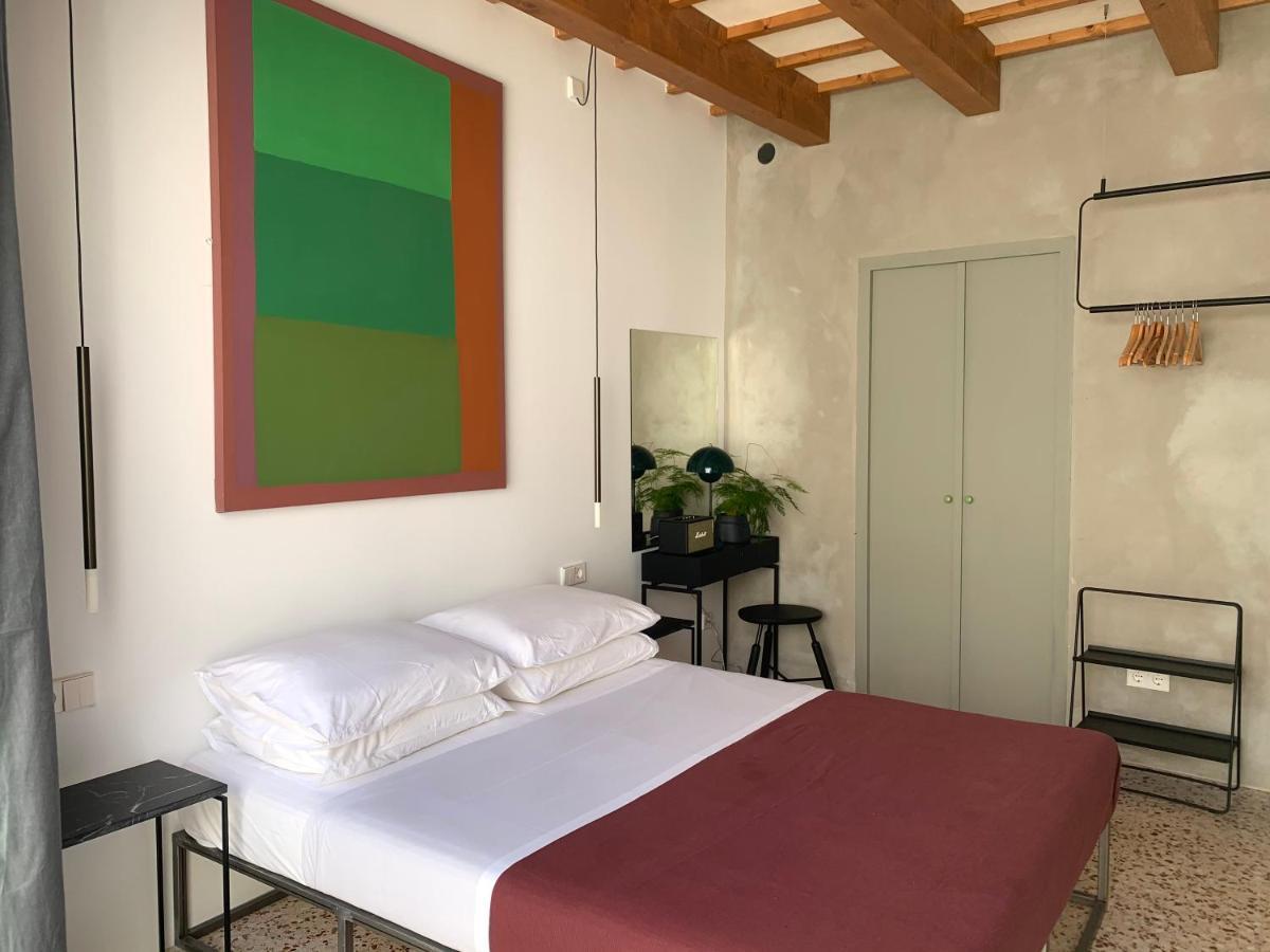 Fragile Hotel Ciutadella  Kültér fotó